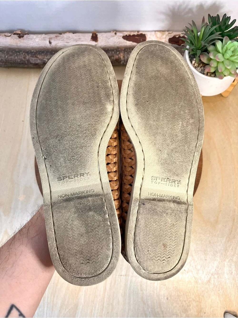 Sperry Gold Cup Tan Woven Leather Boat Shoes Size 9M Minty Clean
